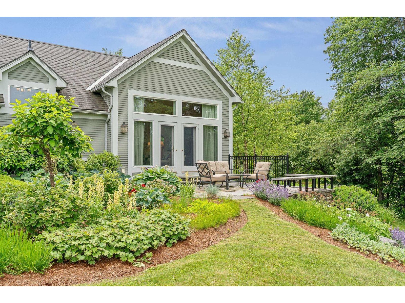 1109 East Warren Road