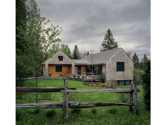 111 Blockhouse Road