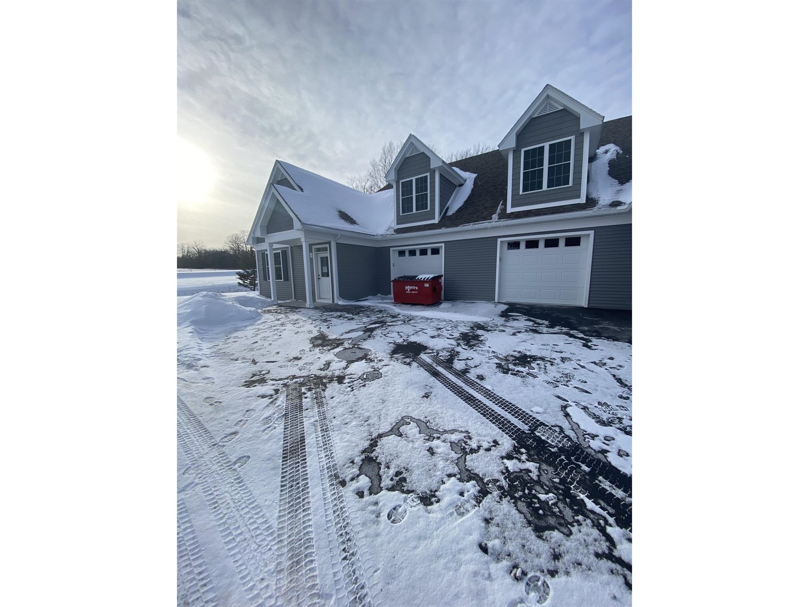 111 Garden Circle, Unit 218