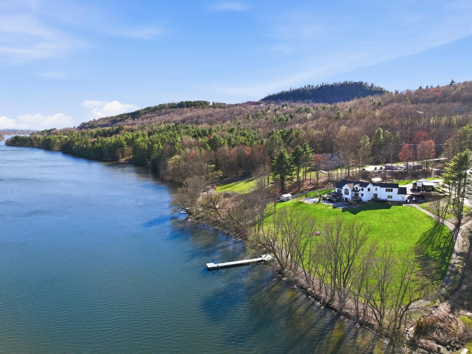 111 Lakeside Avenue