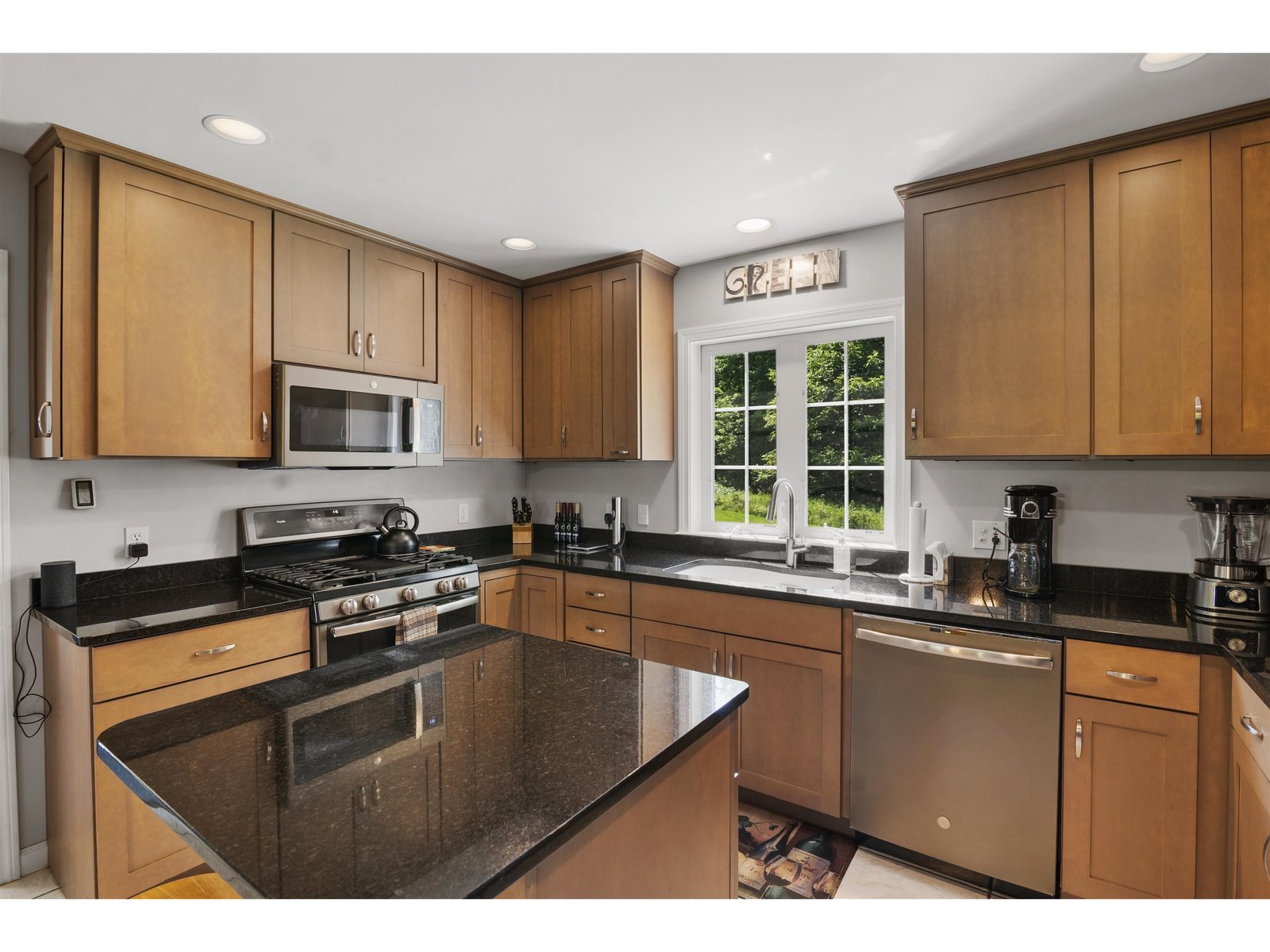1112 Cobb Hill Road