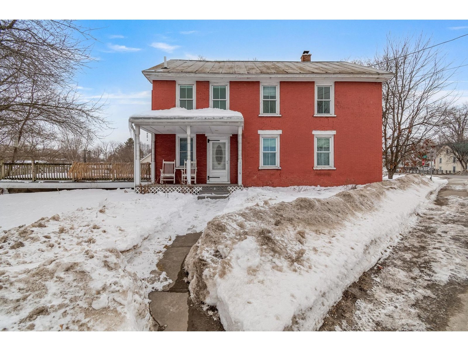 1116 Main Street