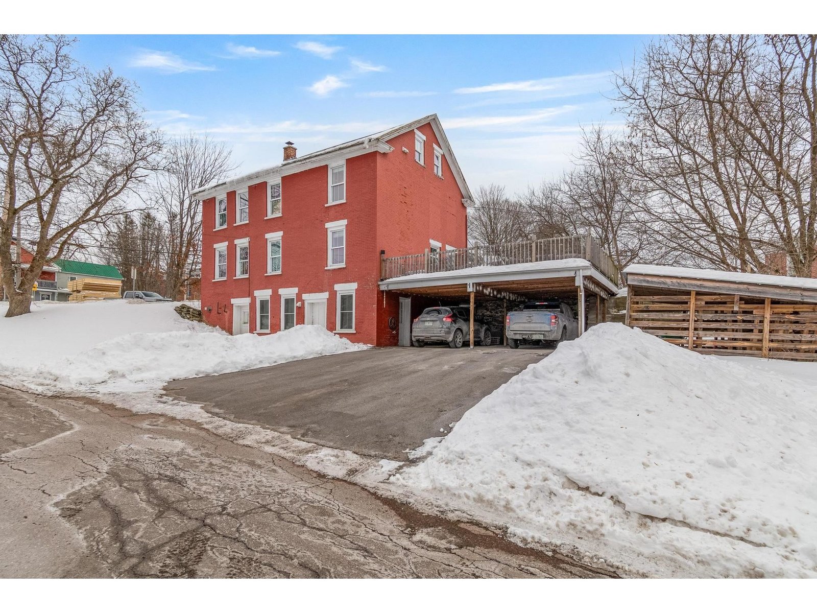 1116 Main Street