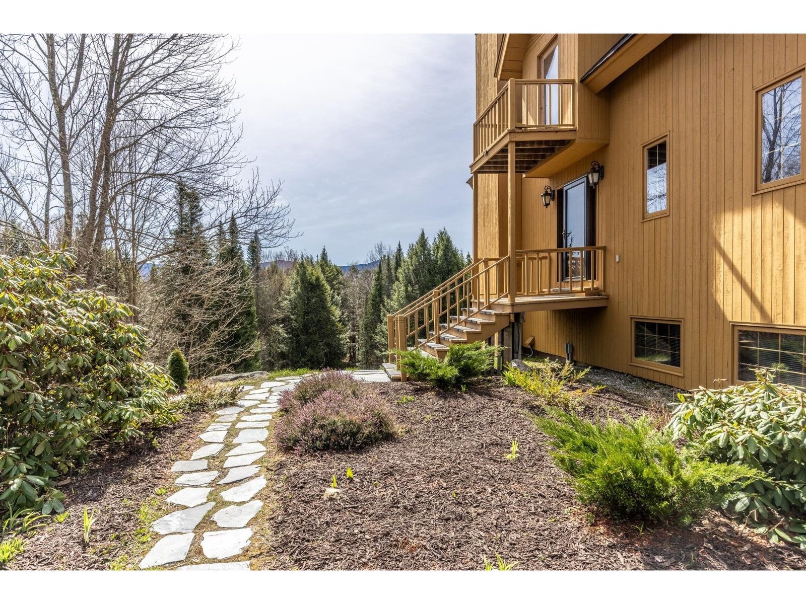 1117 Moulton Lane