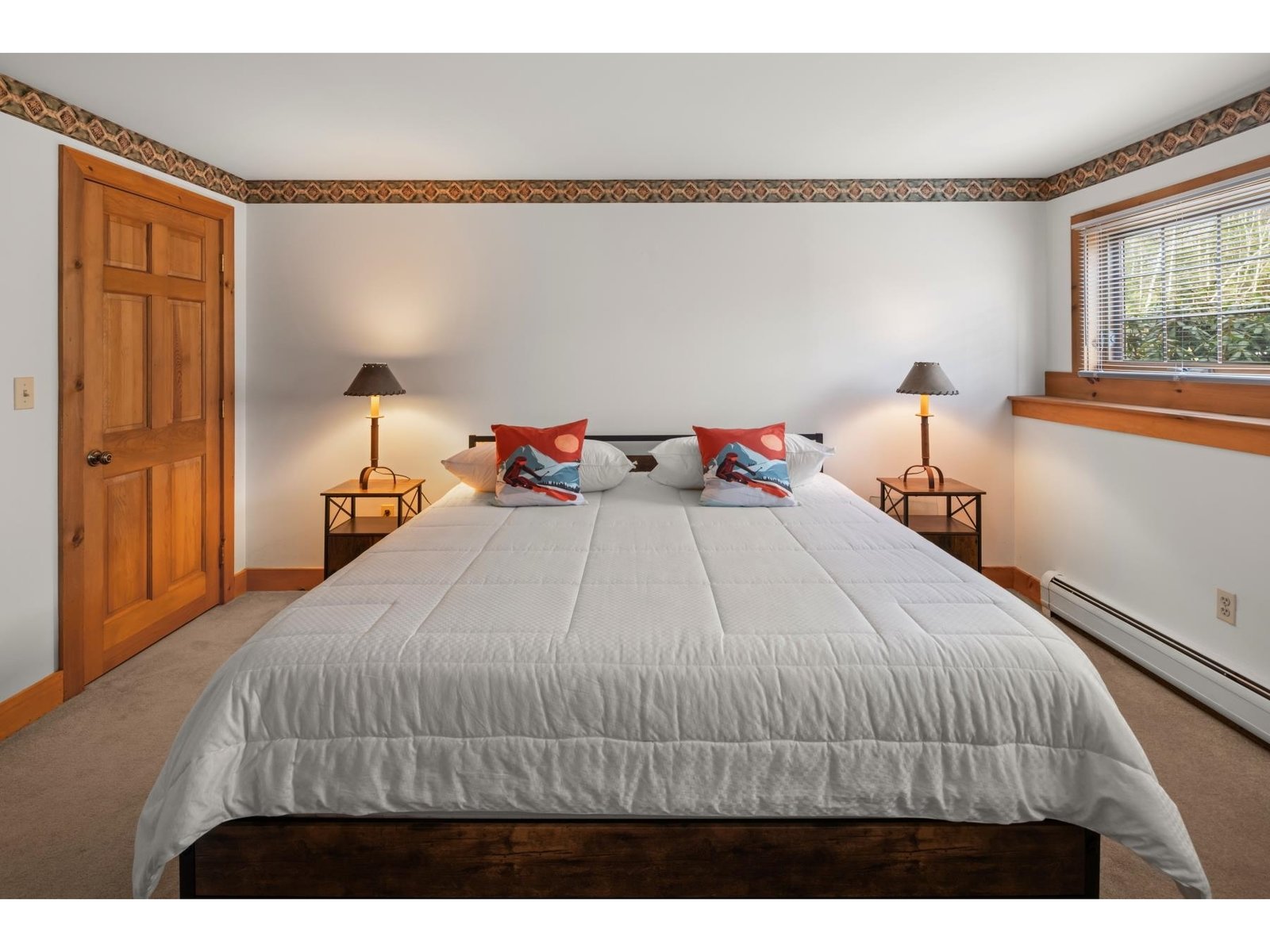 1117 Moulton Lane