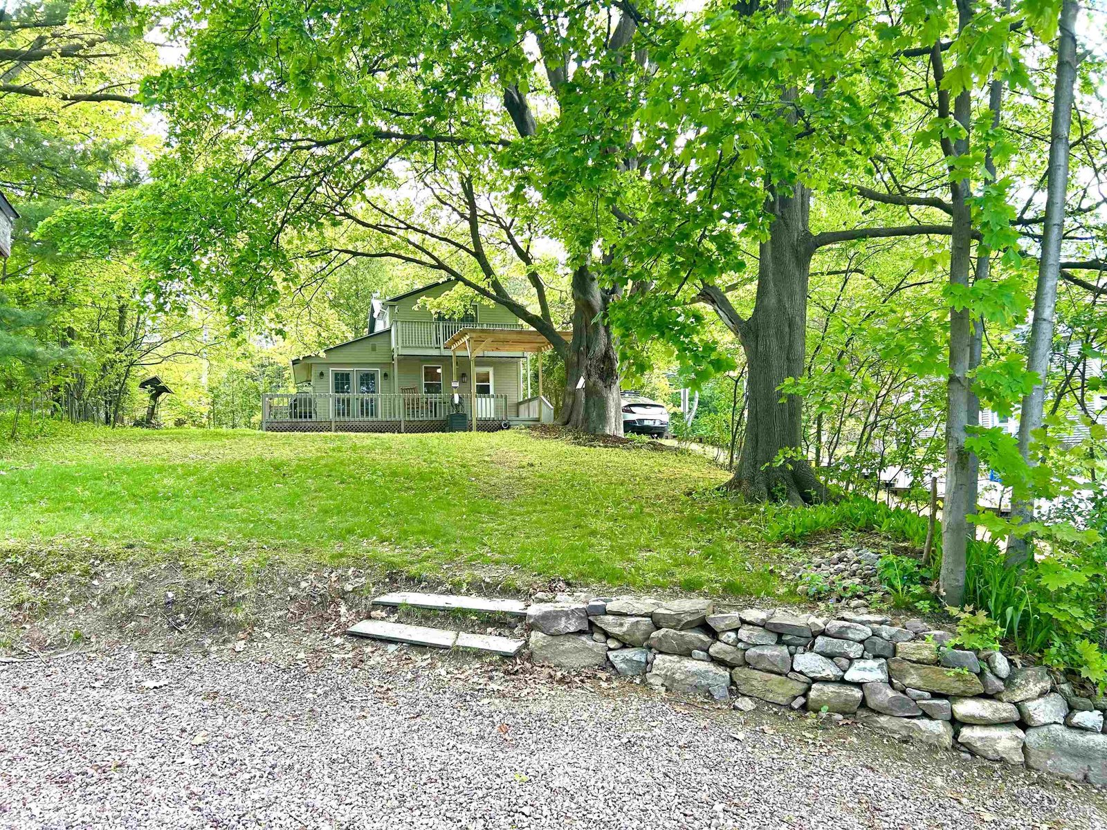 112 East Avenue