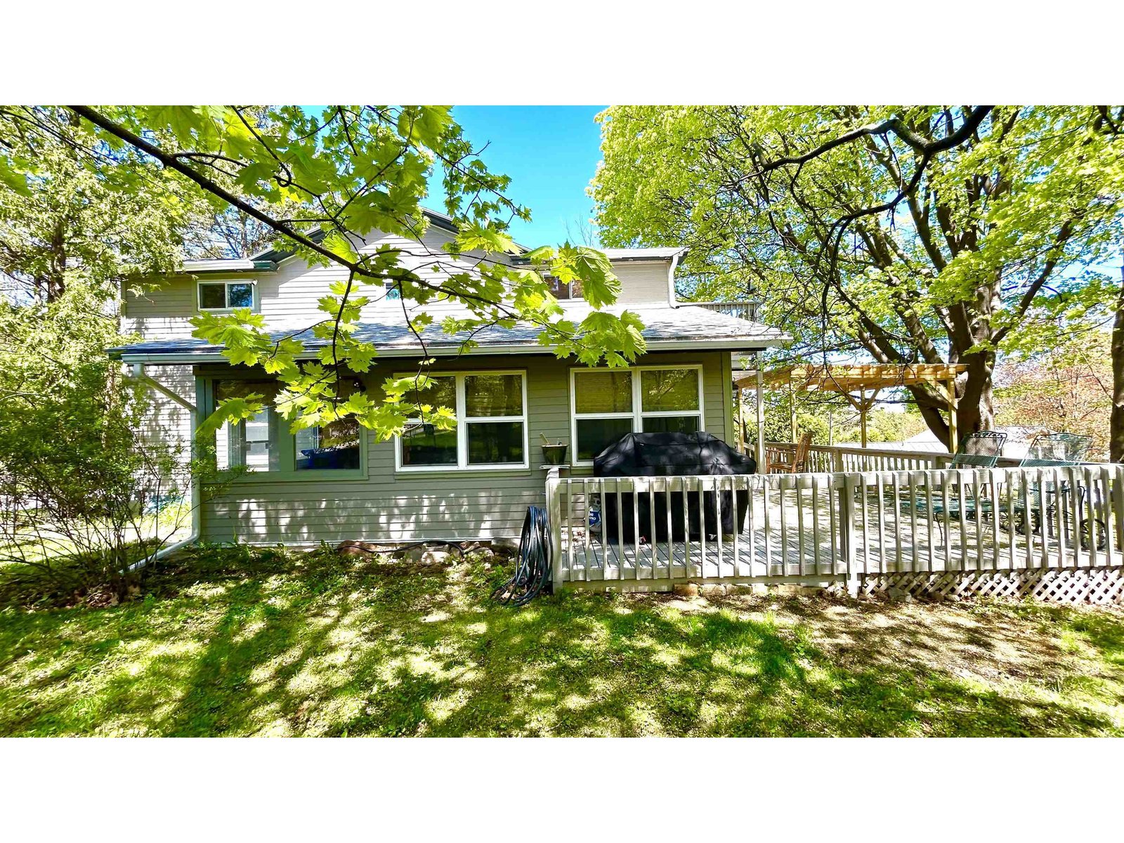 112 East Avenue