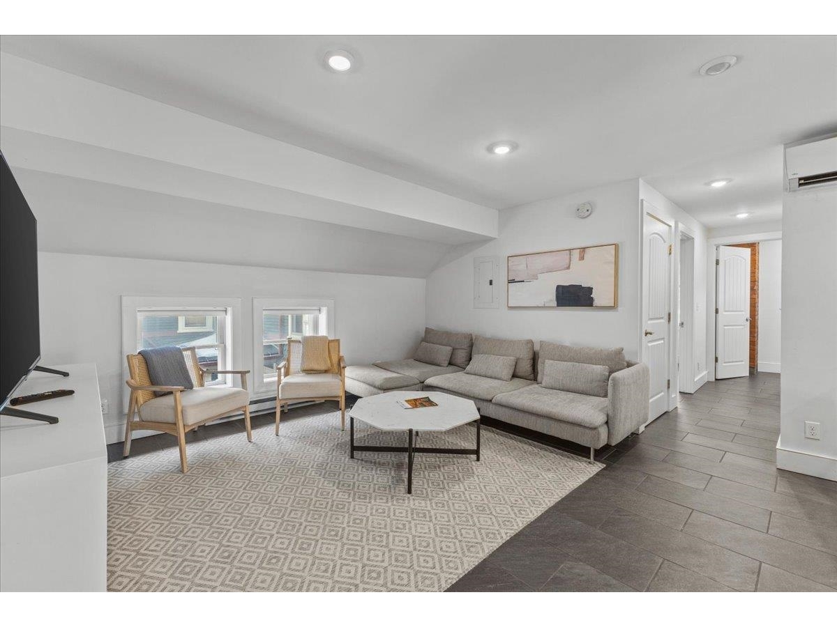 112 Main Street, Unit 8