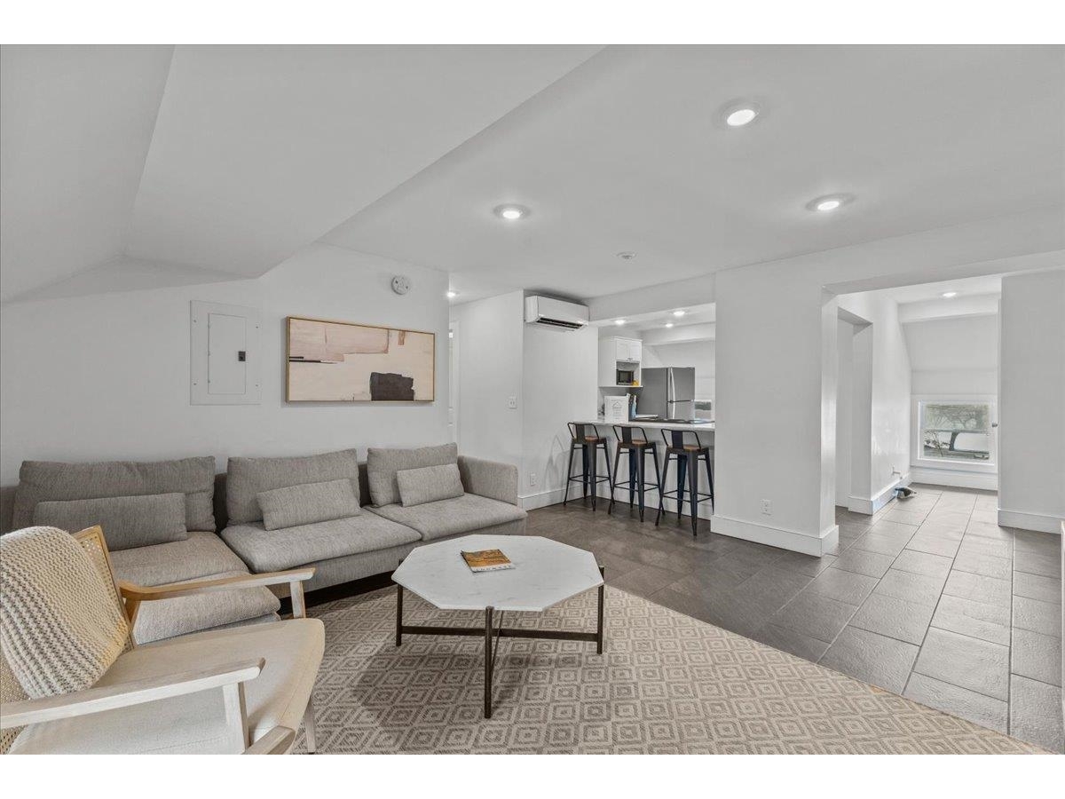112 Main Street, Unit 8