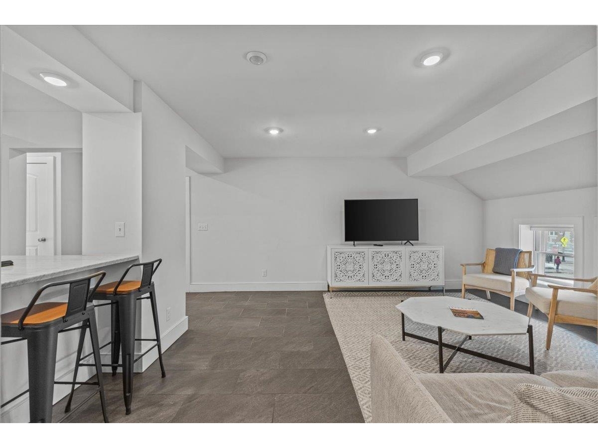 112 Main Street, Unit 8