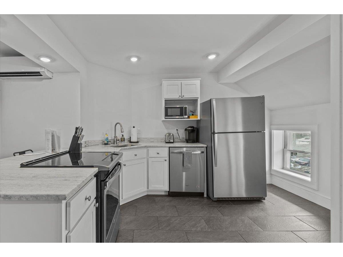 112 Main Street, Unit 8