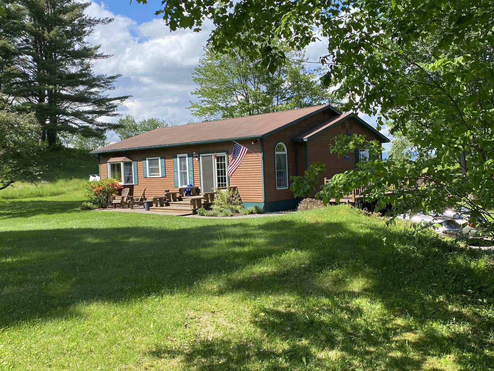 1124 Elmore Pond Road