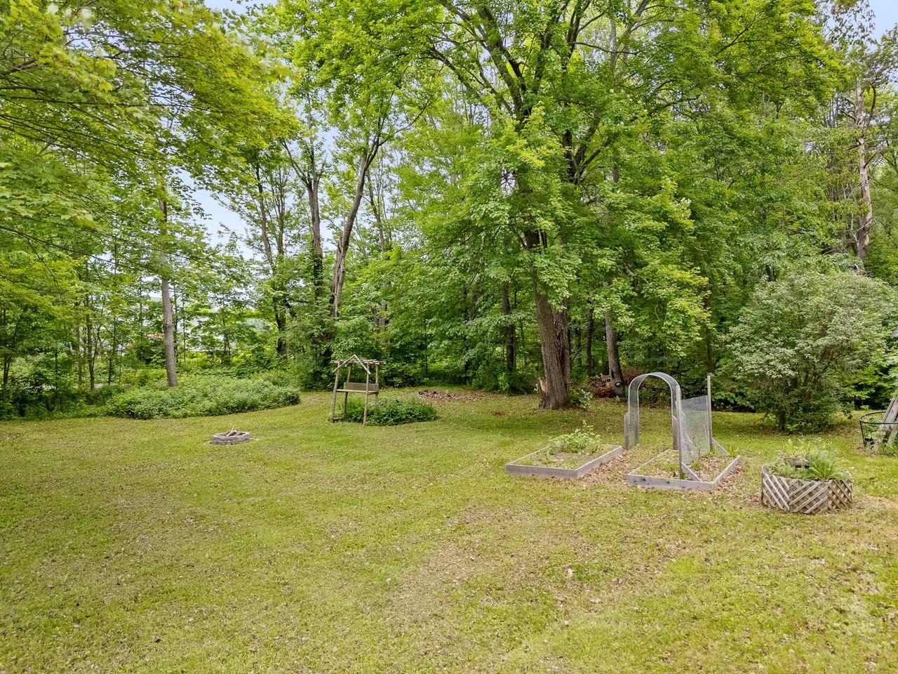 1128 Hardscrabble Road