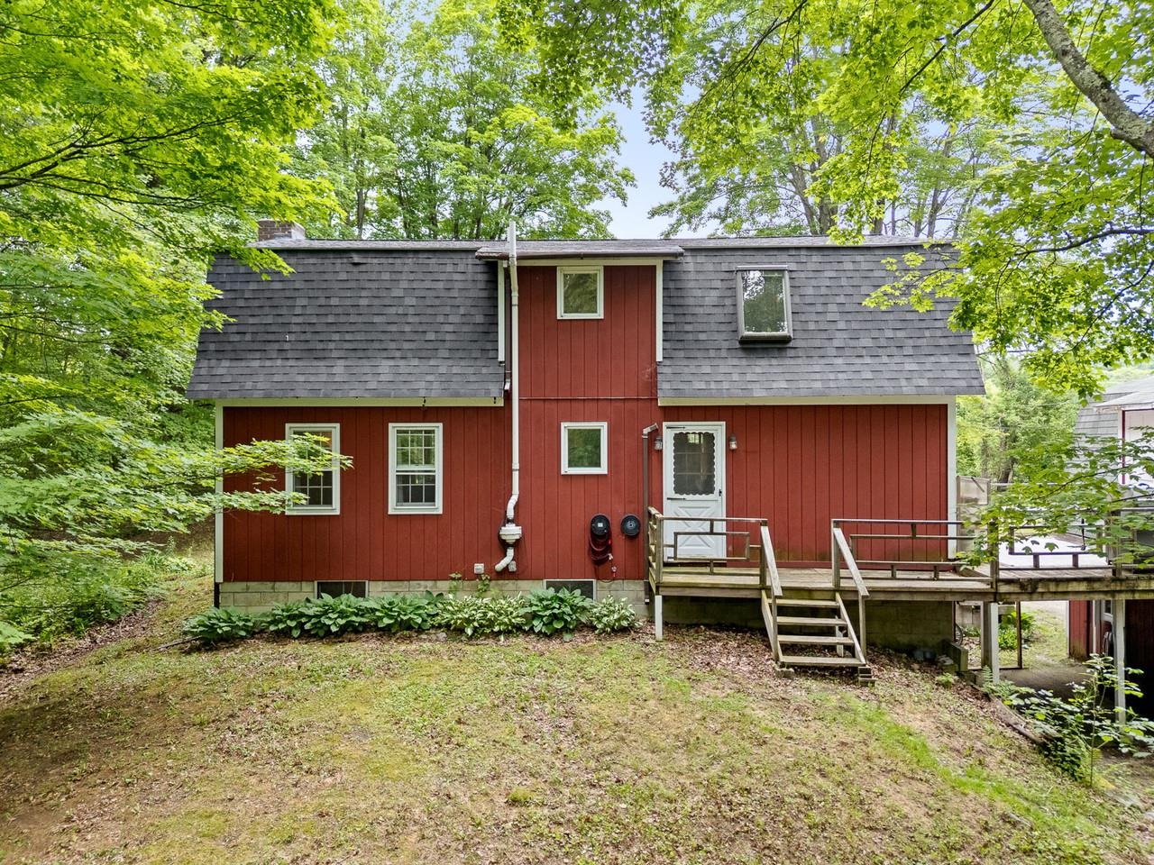 1128 Hardscrabble Road