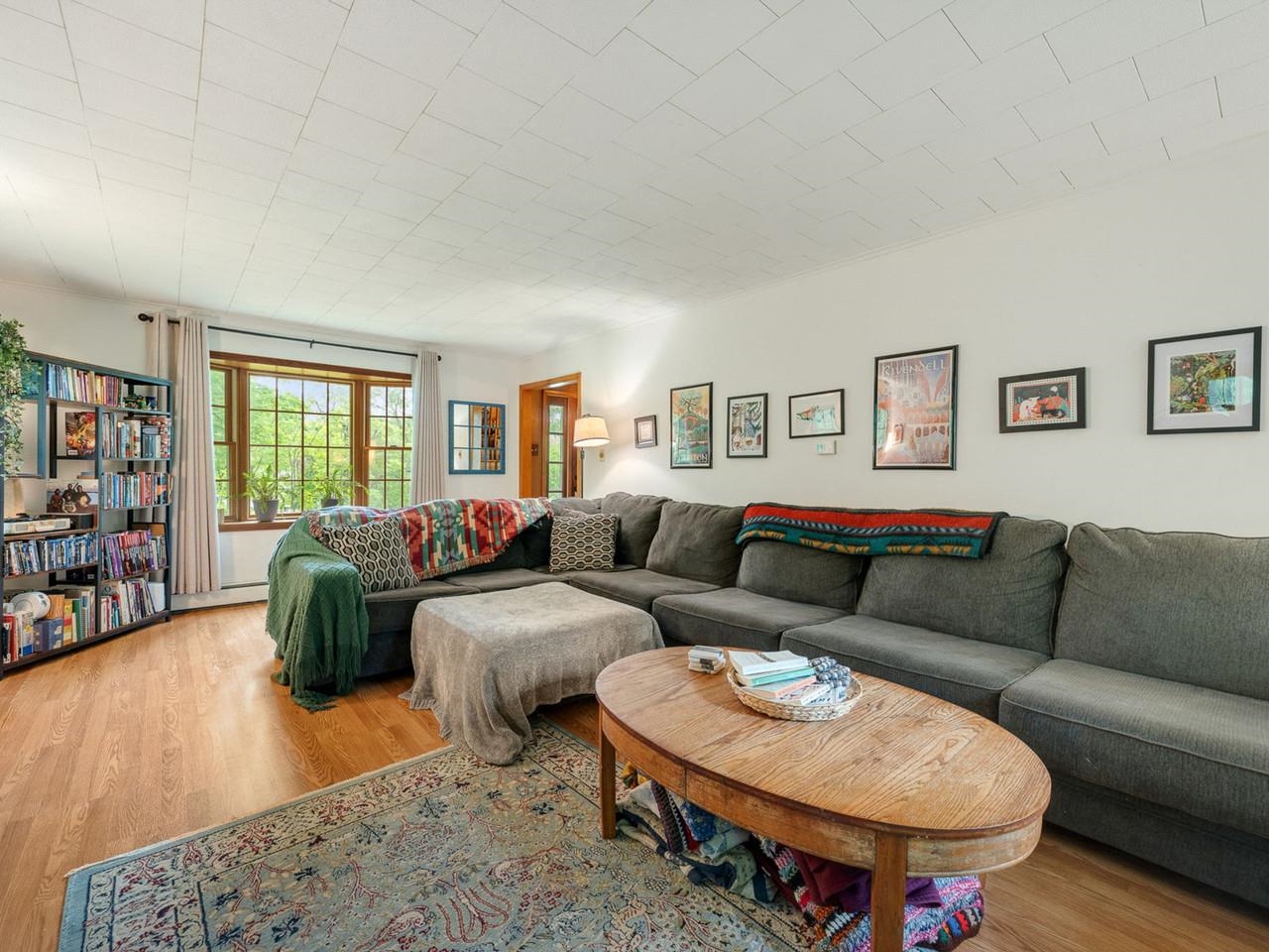 1128 Hardscrabble Road