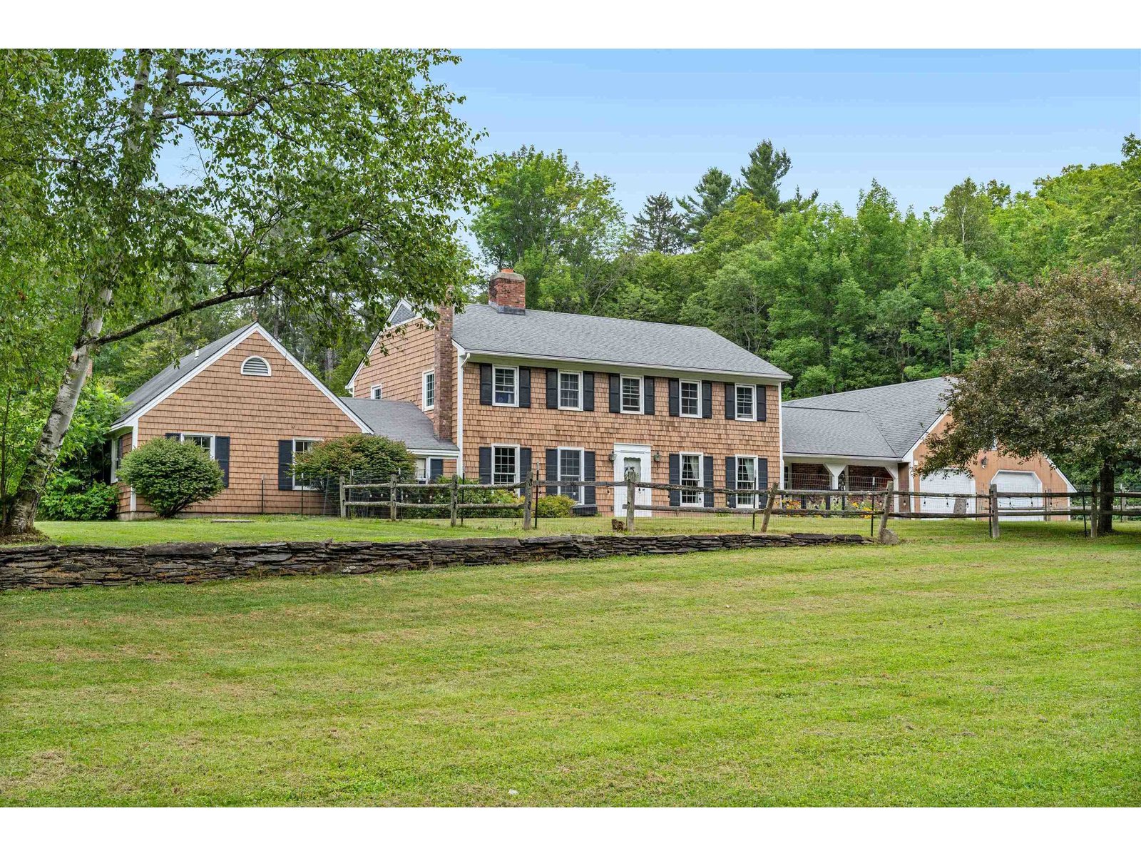 1134 Crosstown Road