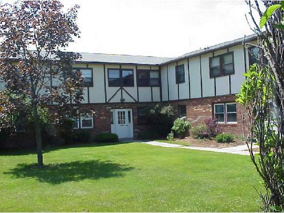 114 Sherwood Sq, Unit 114