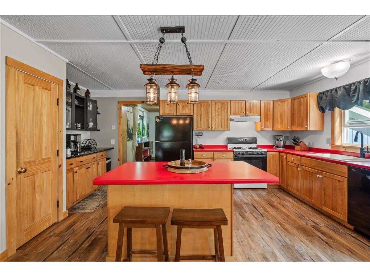114 W Woodbury Road