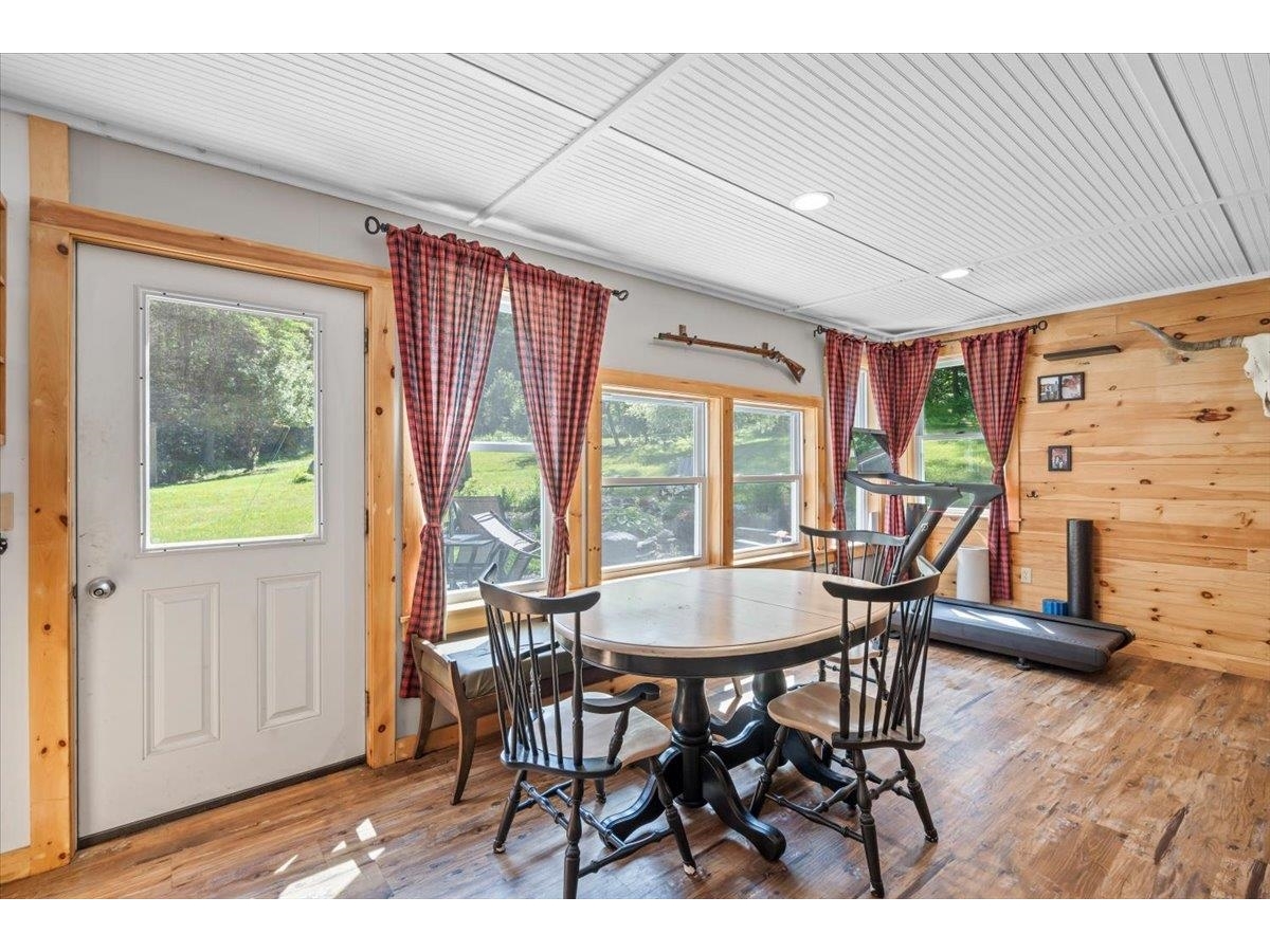 114 W Woodbury Road