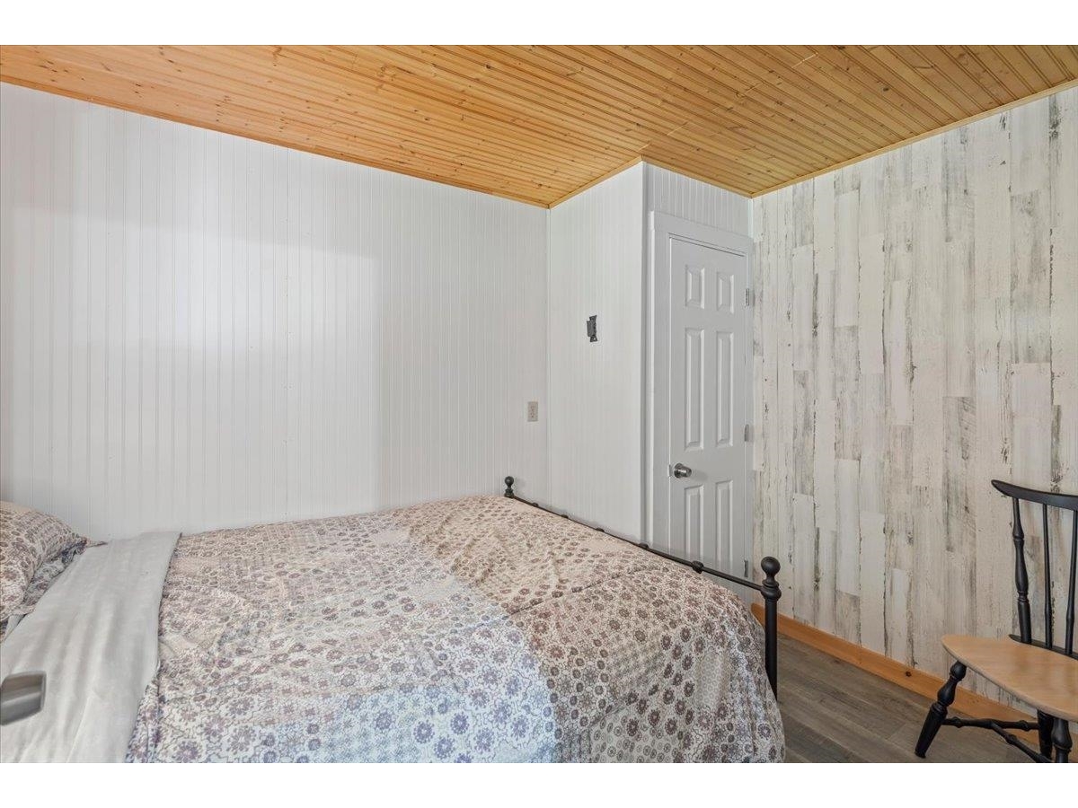 114 W Woodbury Road