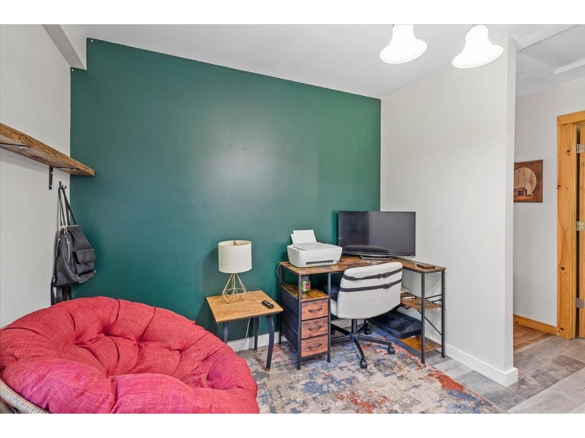114 W Woodbury Road