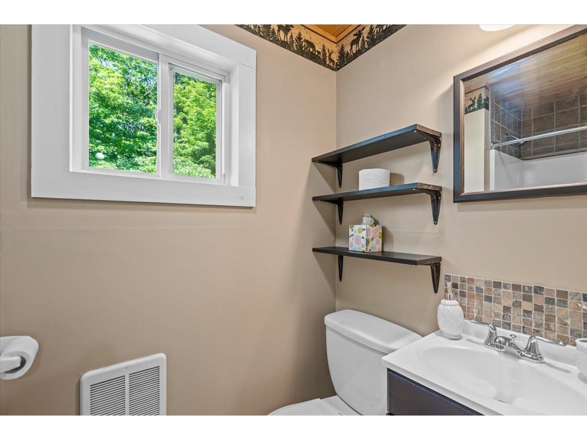 114 W Woodbury Road
