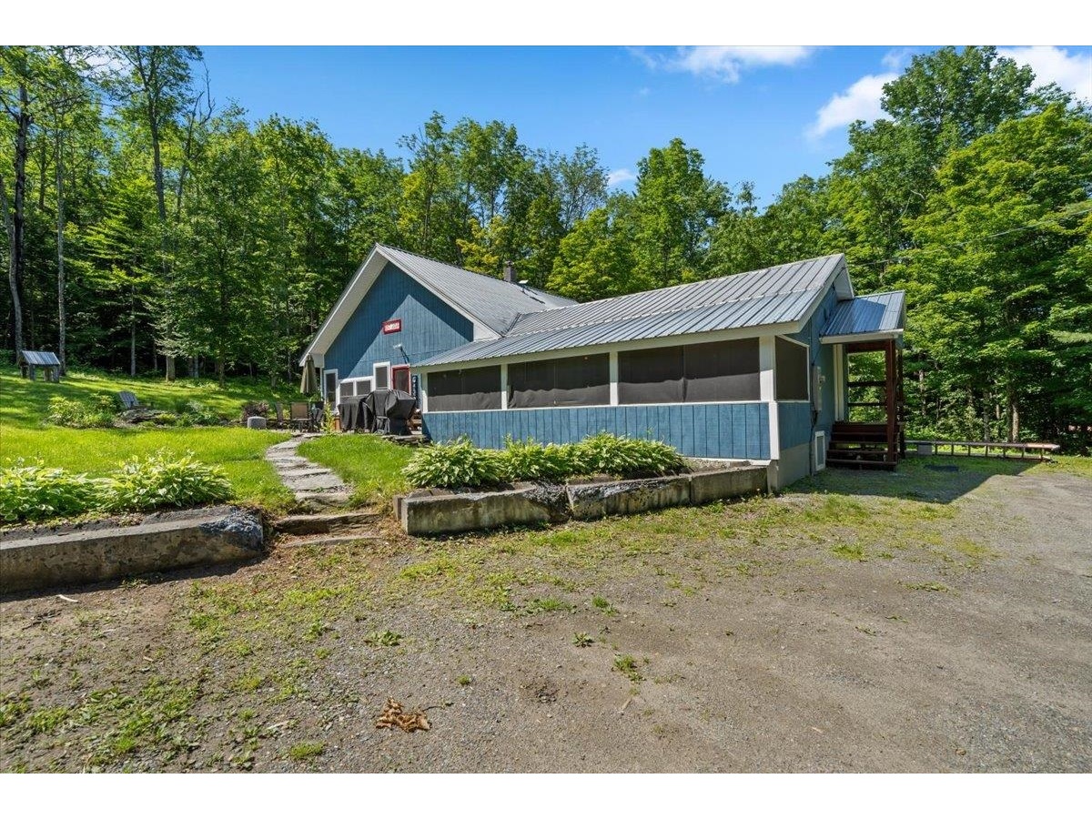 114 W Woodbury Road