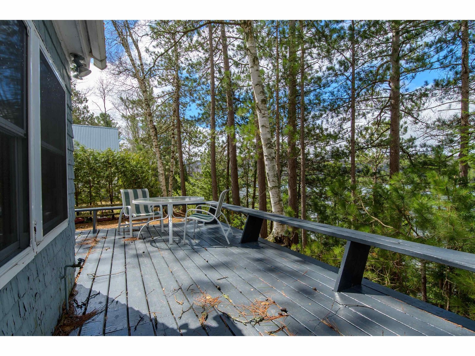 1143 Lakeshore Drive