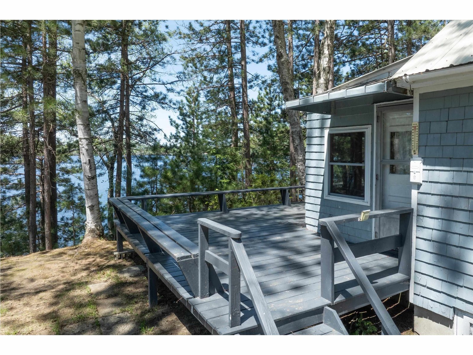 1143 Lakeshore Drive