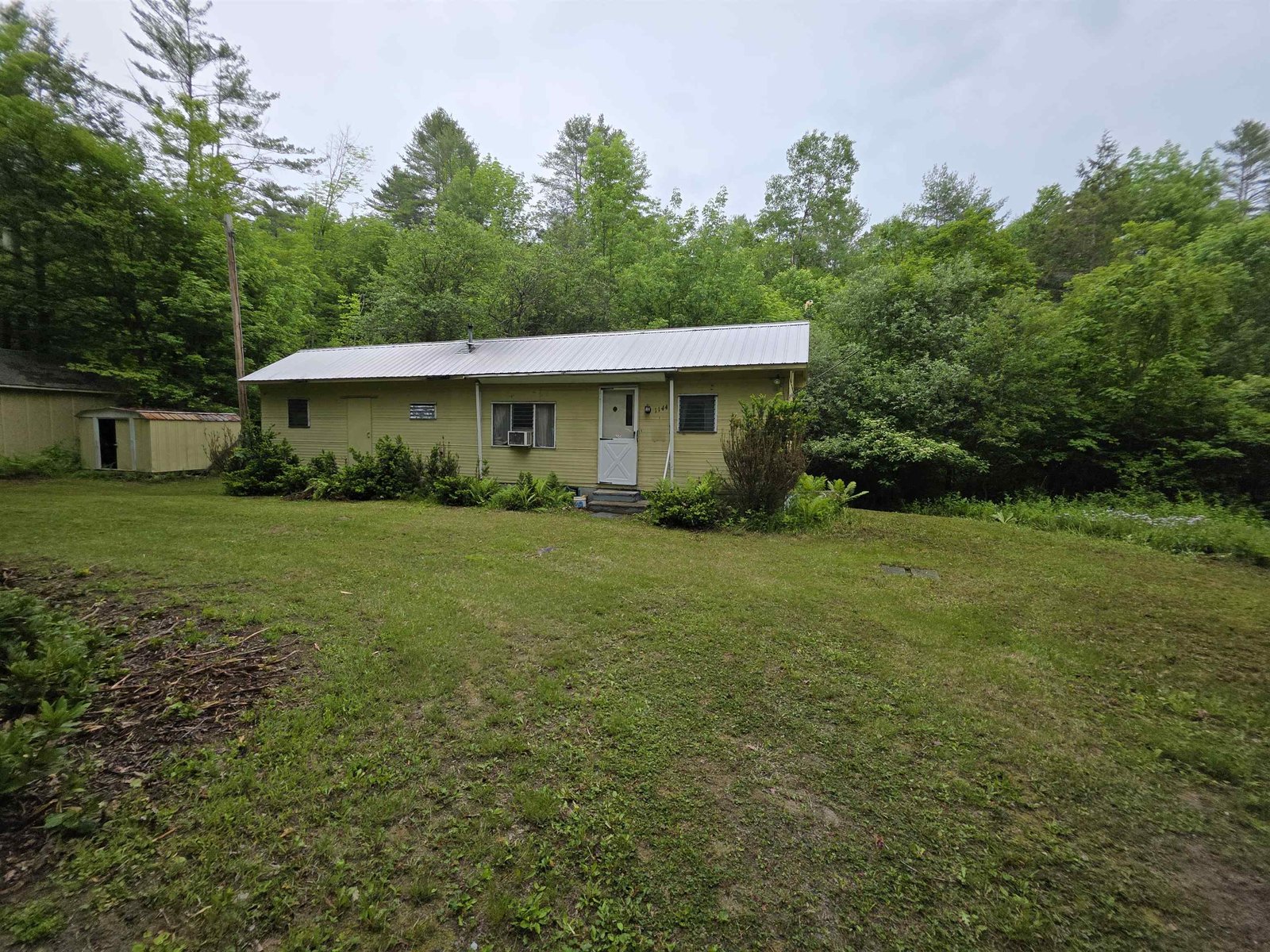 1144 Potash Brook Road, Chester