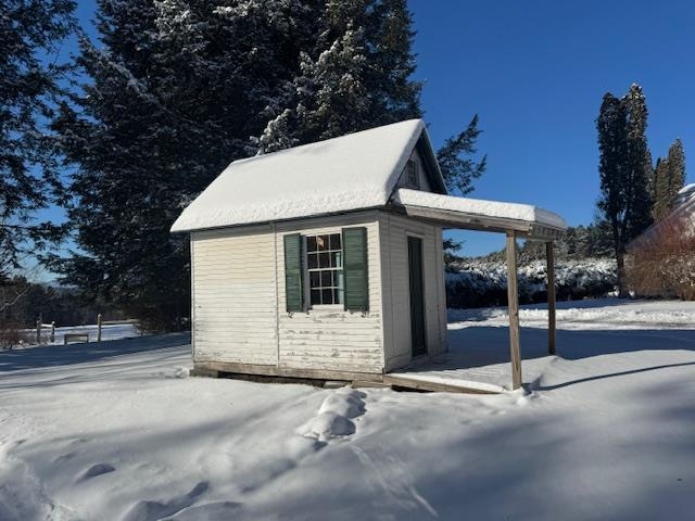 1147 North Craftsbury Road
