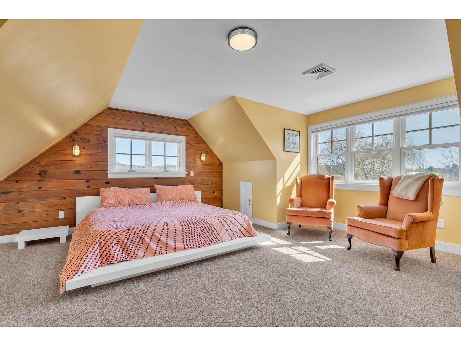 1147 Oak Hill Road