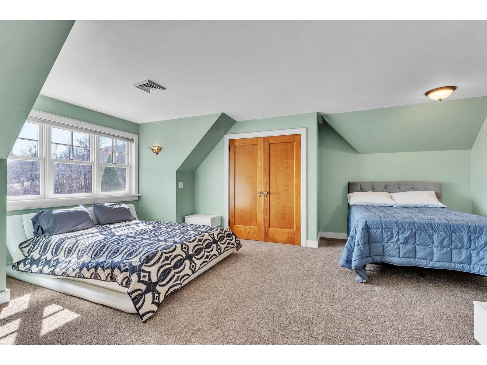 1147 Oak Hill Road