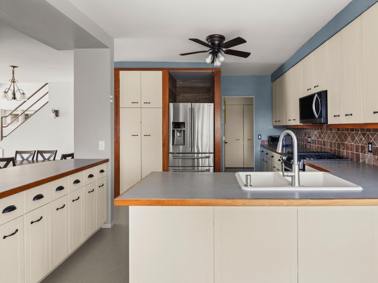 Open Kitchen