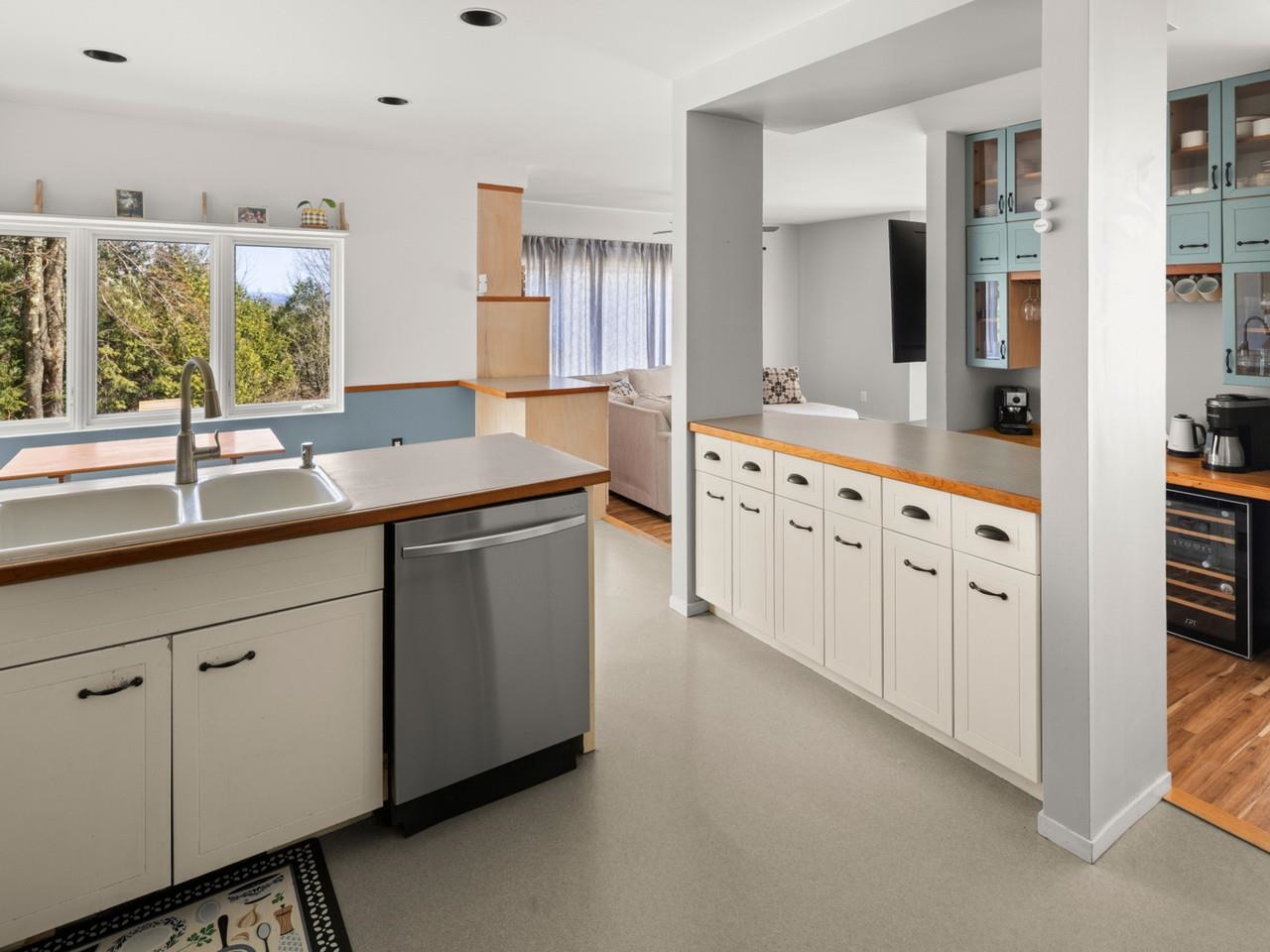 Open Kitchen