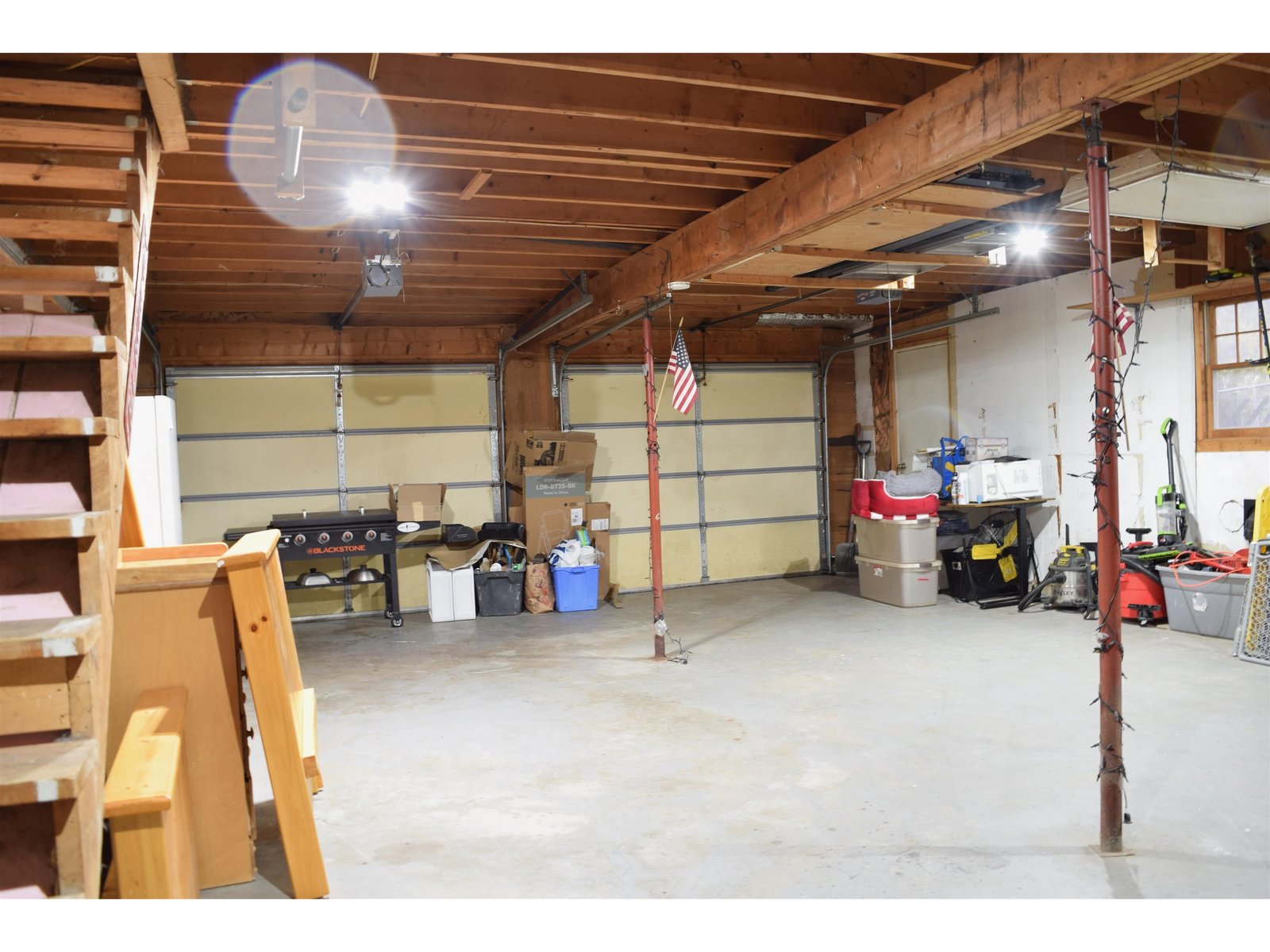 Oversized garage 30' x 24'