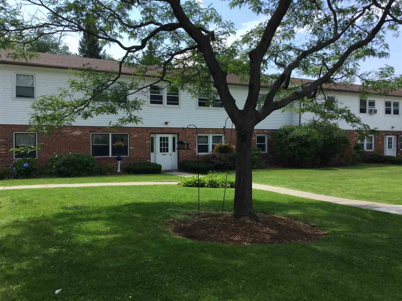 115 Sherwood Square, Unit 115