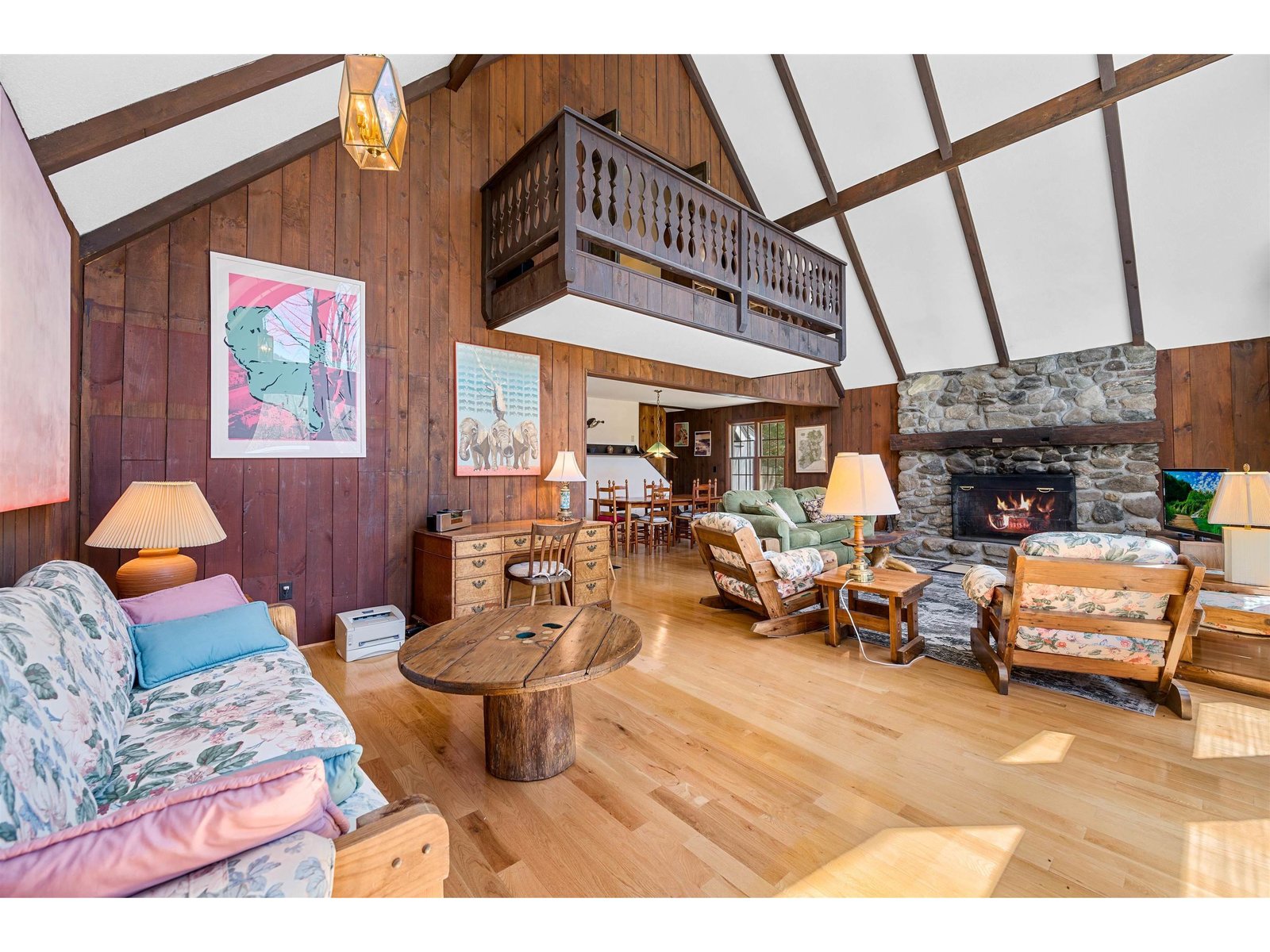 115 Spruce Hollow