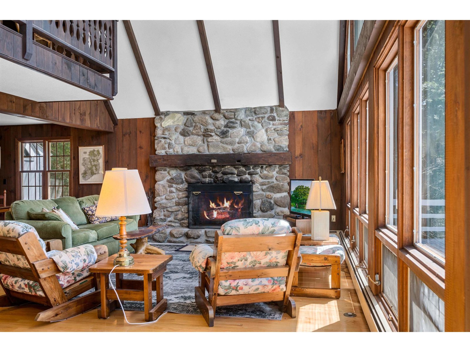 115 Spruce Hollow