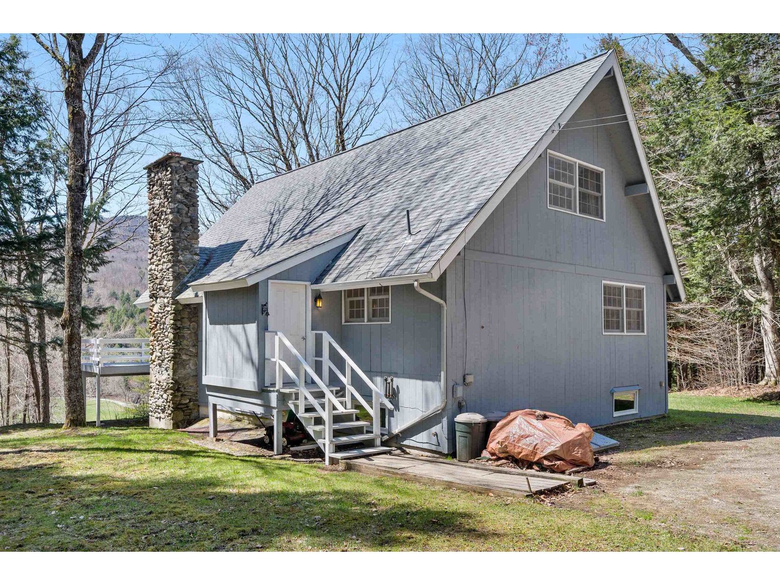 115 Spruce Hollow