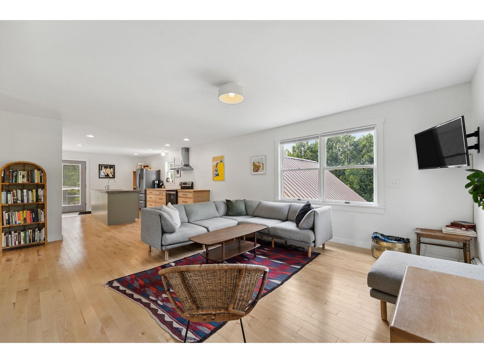 Bright modern and clean