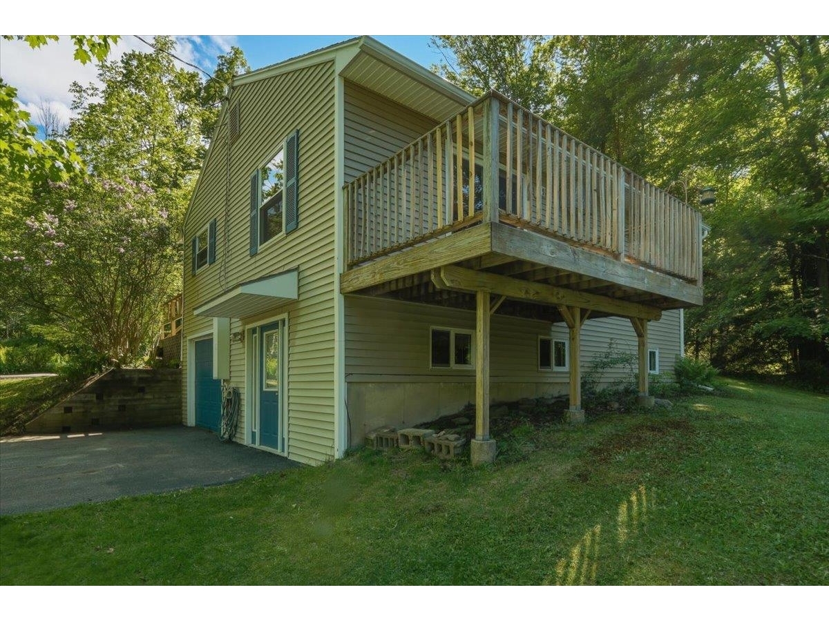 1153 Richmond Road