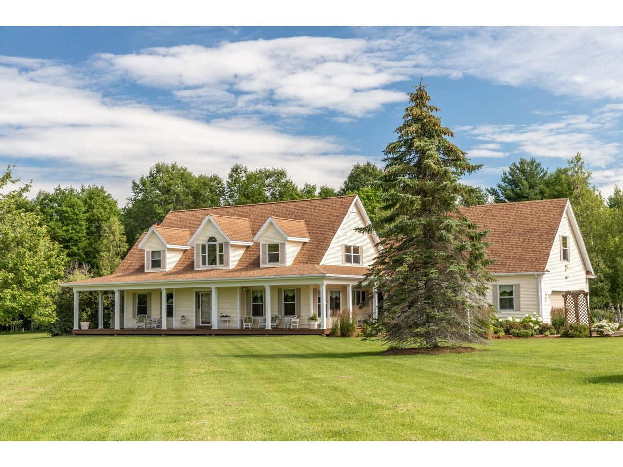 1156 Middle Road