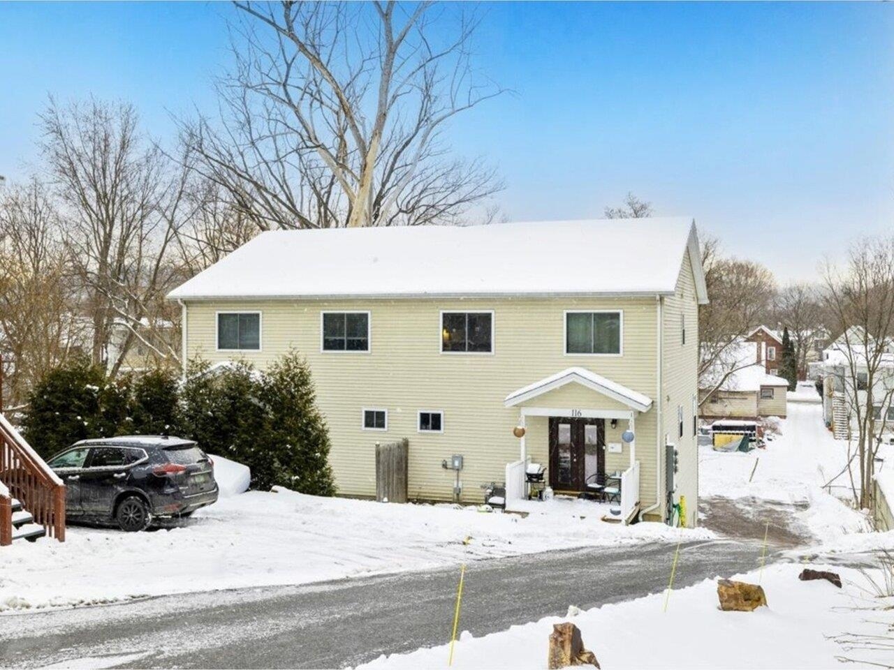 116 Malletts Bay Avenue, Unit 101