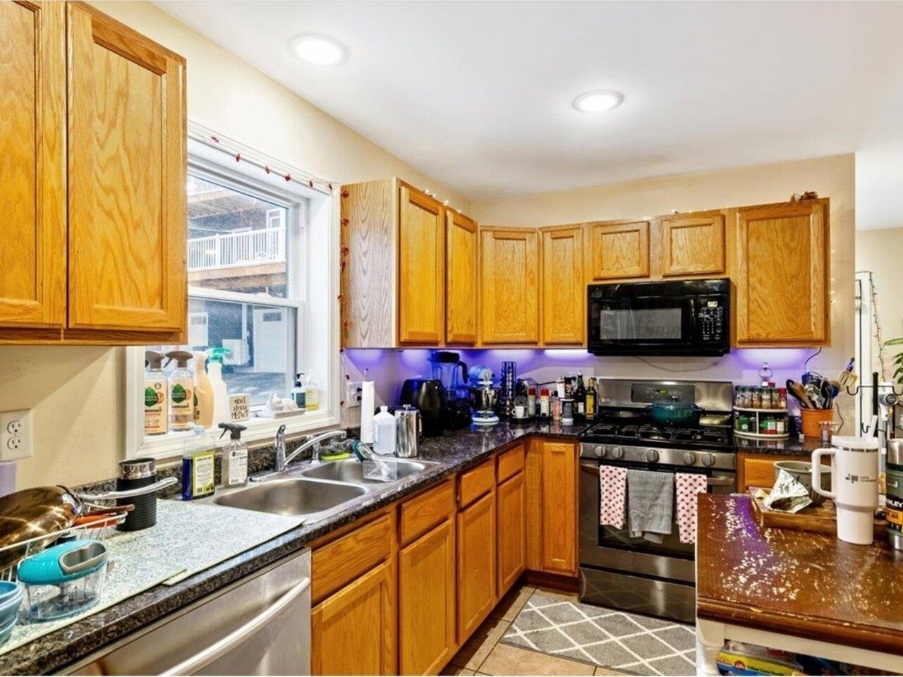116 Malletts Bay Avenue, Unit 101
