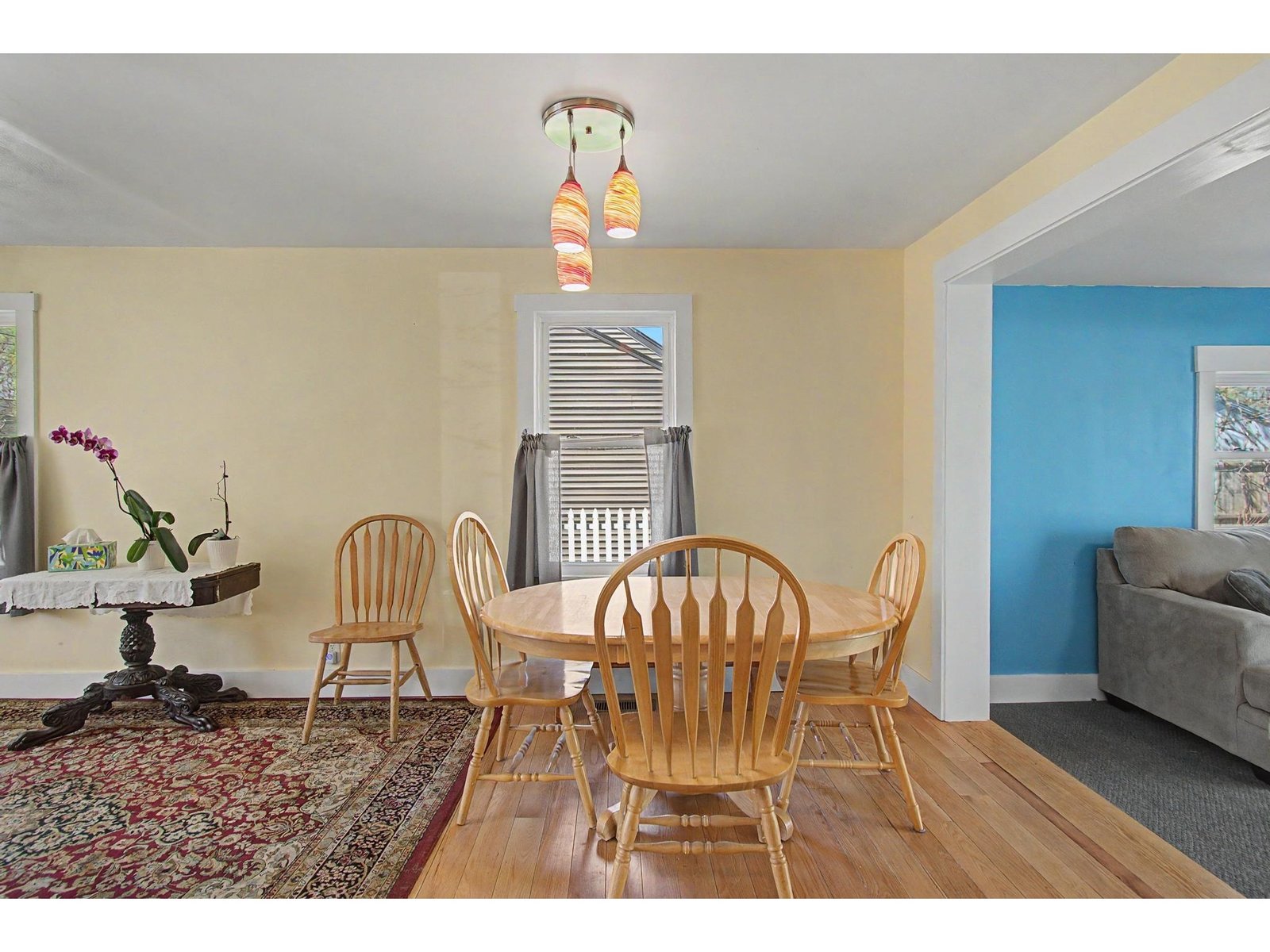 116 Woodbury Road