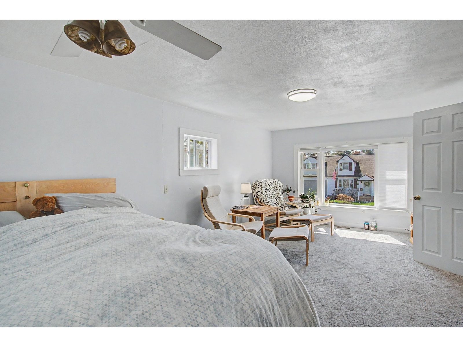 116 Woodbury Road