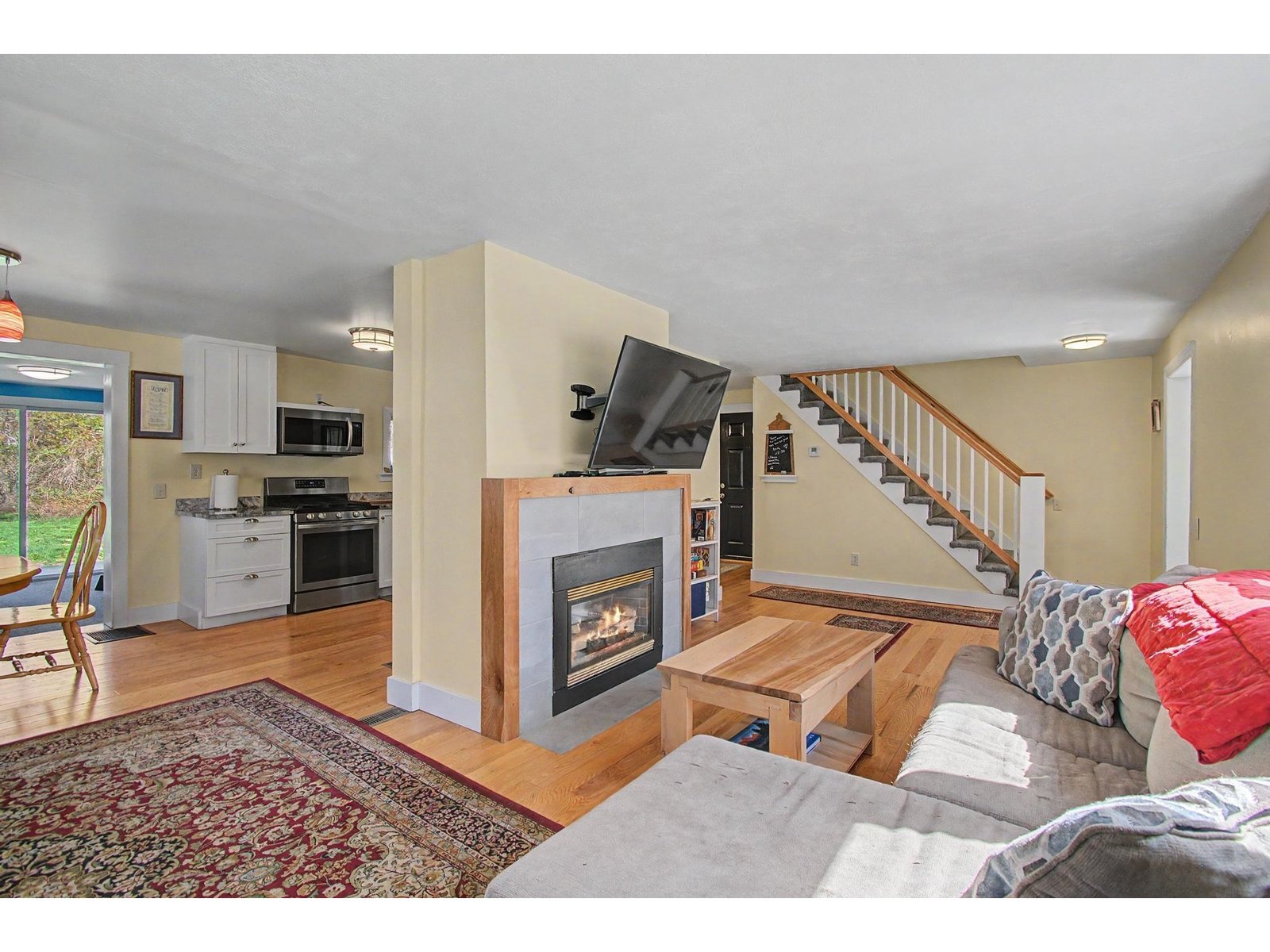 116 Woodbury Road