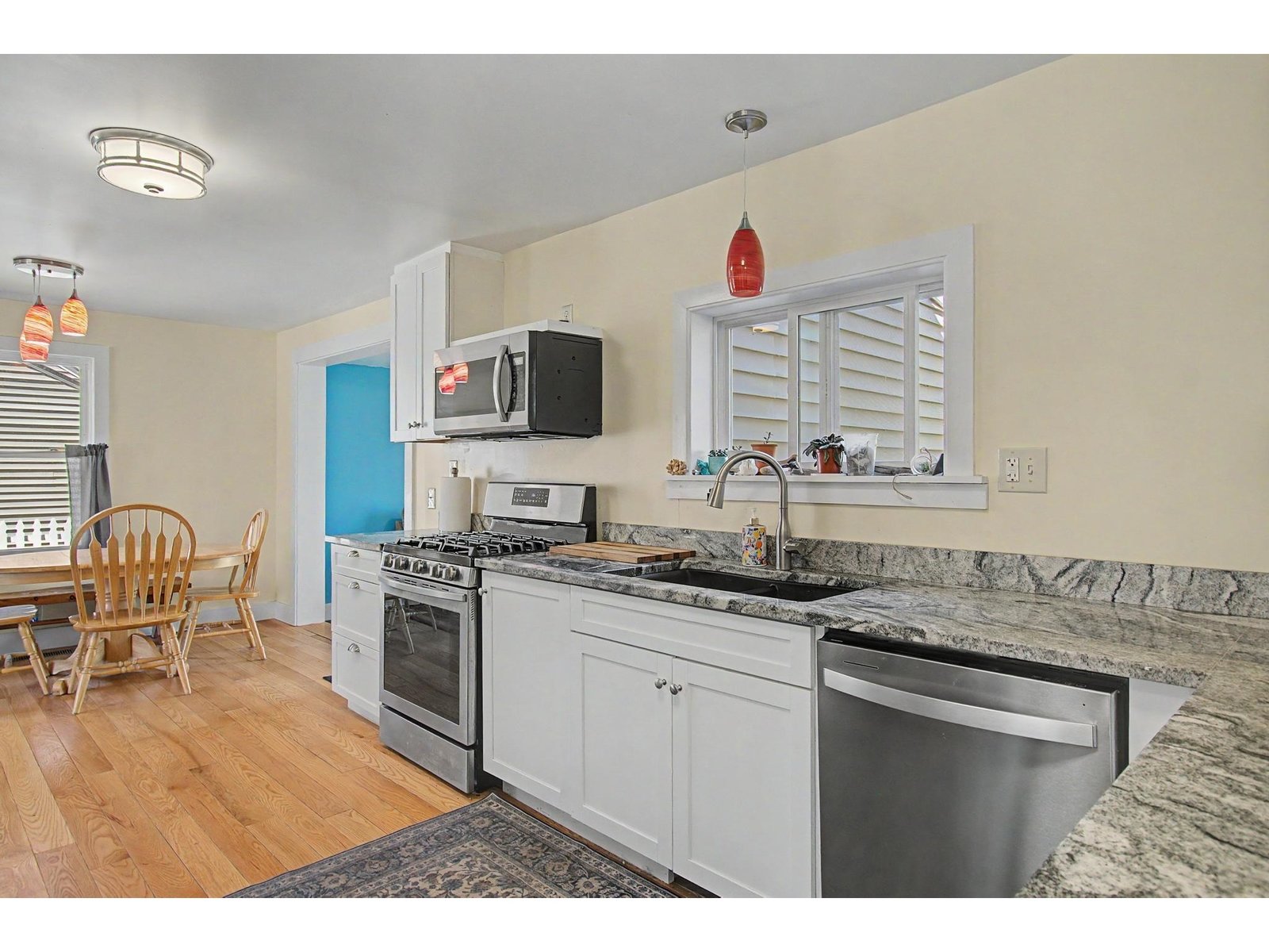 116 Woodbury Road