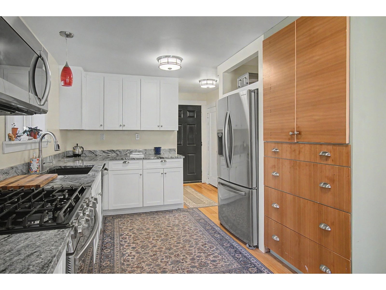 116 Woodbury Road